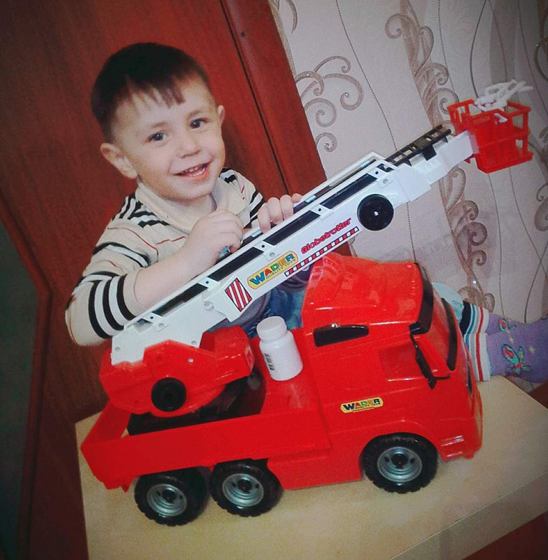 Иван Петров (3 года), с.Песчаное Озеро